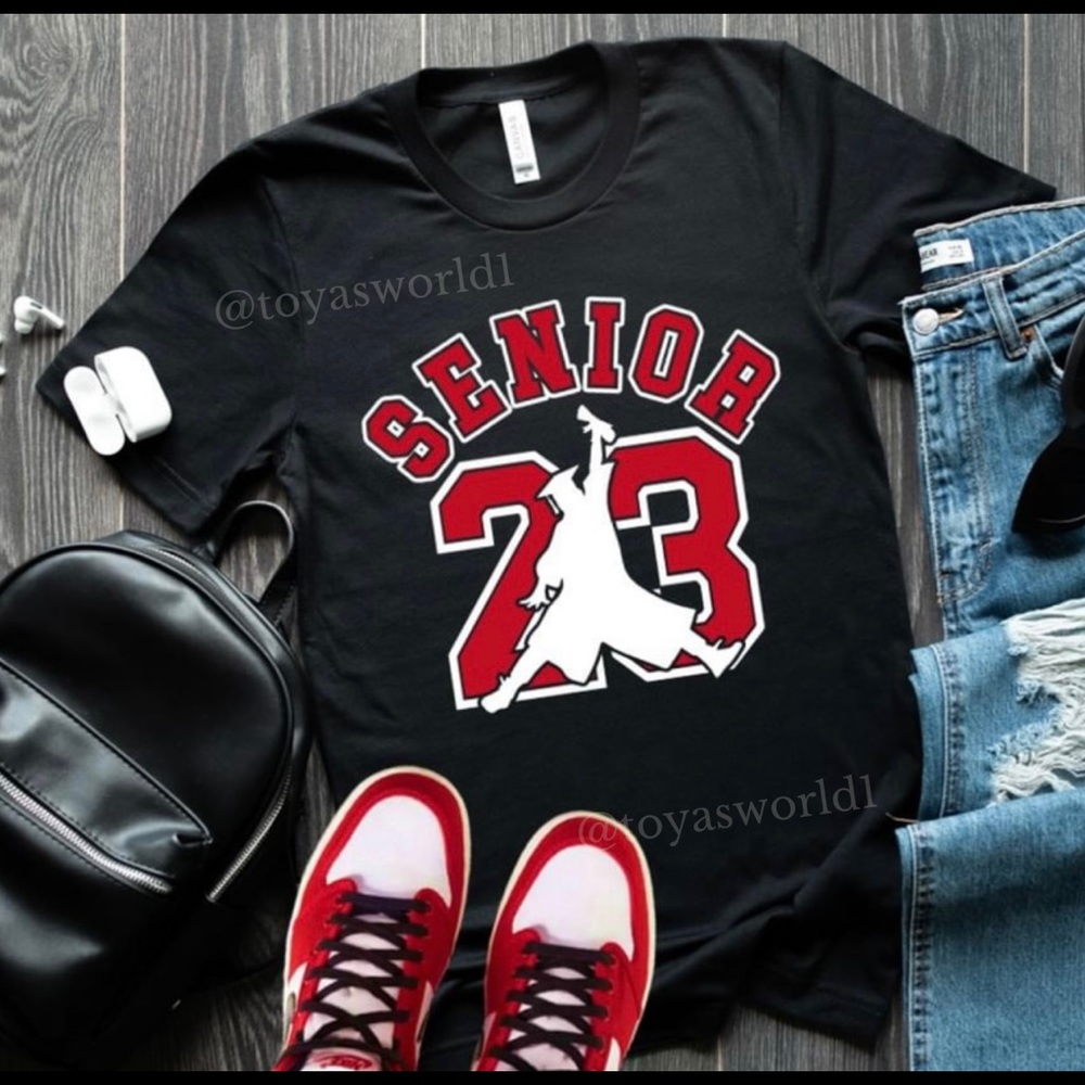 🌹Senior Shirt🌹